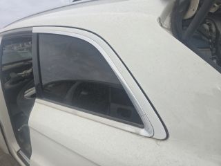 bontott AUDI Q7 Bal C Oszlop Oldalablak Üveg