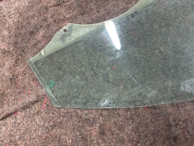 bontott AUDI Q7 Bal első Ablak