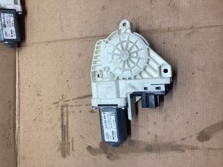 bontott AUDI Q7 Bal első Ablakemelő Motor