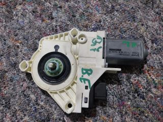 bontott AUDI Q7 Bal első Ablakemelő Motor