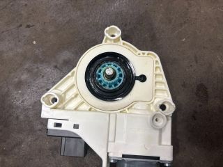 bontott AUDI Q7 Bal első Ablakemelő Motor