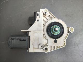 bontott AUDI Q7 Bal első Ablakemelő Motor