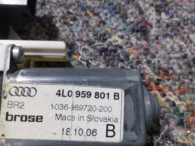 bontott AUDI Q7 Bal első Ablakemelő Motor