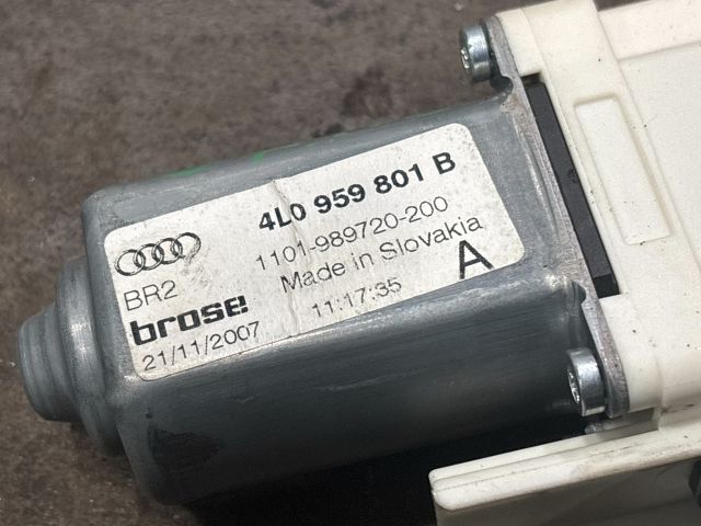 bontott AUDI Q7 Bal első Ablakemelő Motor