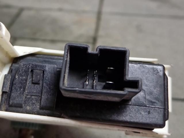 bontott AUDI Q7 Bal első Ablakemelő Motor