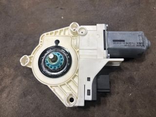 bontott AUDI Q7 Bal első Ablakemelő Motor