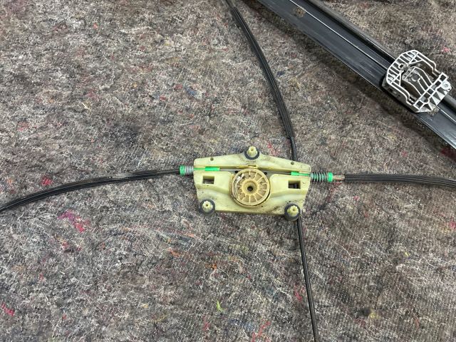 bontott AUDI Q7 Bal első Ablakemelő Szerkezet (Elektromos)