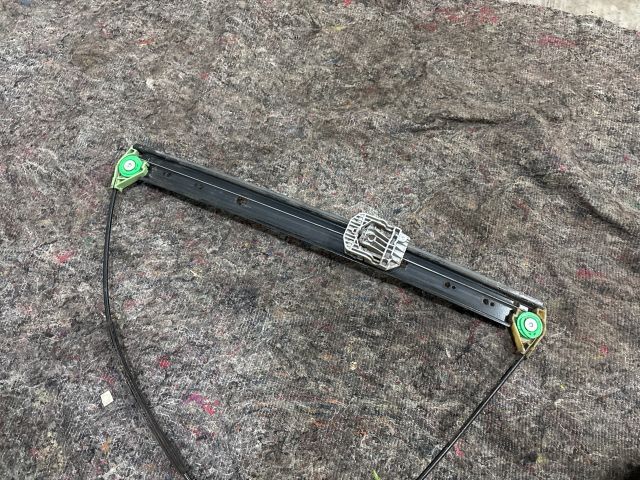 bontott AUDI Q7 Bal első Ablakemelő Szerkezet (Elektromos)