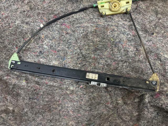 bontott AUDI Q7 Bal első Ablakemelő Szerkezet (Elektromos)