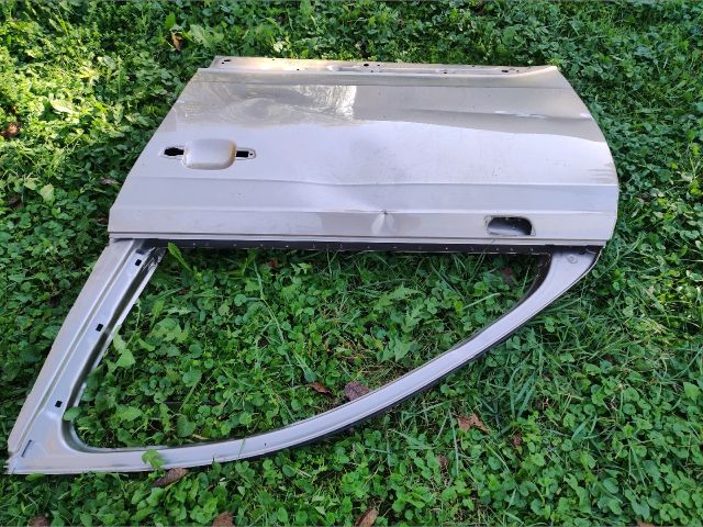 bontott AUDI Q7 Bal első Ajtó (Üres lemez)