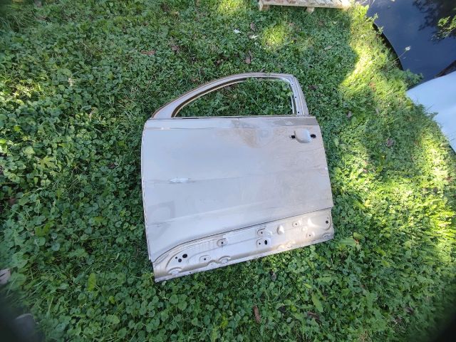 bontott AUDI Q7 Bal első Ajtó (Üres lemez)