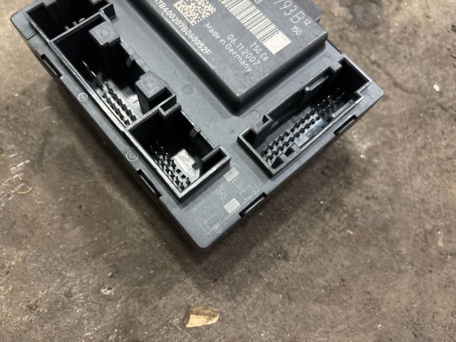 bontott AUDI Q7 Bal első Ajtó Vezérlőegység