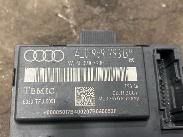 bontott AUDI Q7 Bal első Ajtó Vezérlőegység