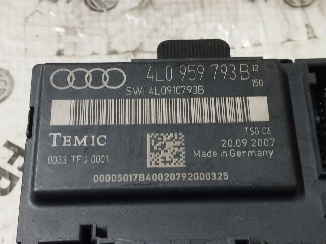 bontott AUDI Q7 Bal első Ajtó Vezérlőegység