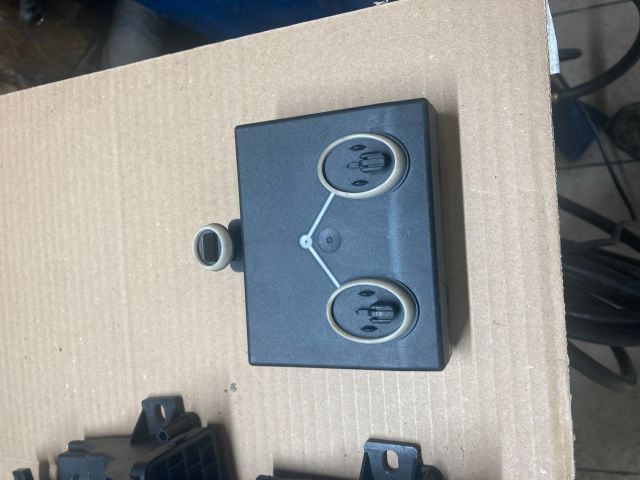 bontott AUDI Q7 Bal első Ajtó Vezérlőegység