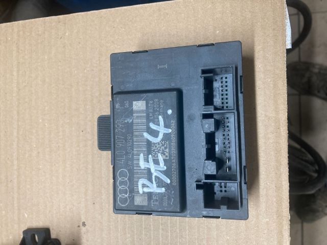 bontott AUDI Q7 Bal első Ajtó Vezérlőegység