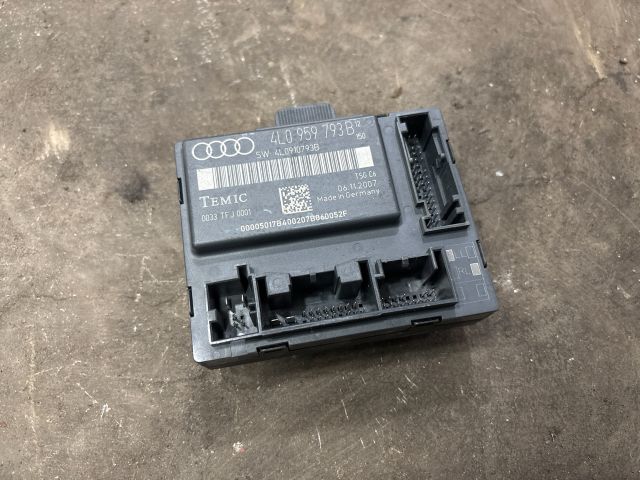 bontott AUDI Q7 Bal első Ajtó Vezérlőegység