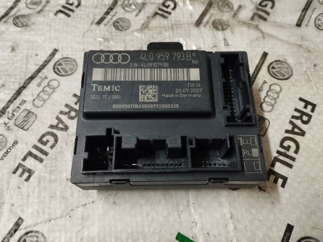 bontott AUDI Q7 Bal első Ajtó Vezérlőegység