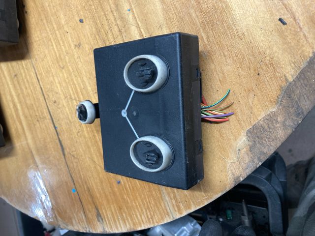 bontott AUDI Q7 Bal első Ajtó Vezérlőegység