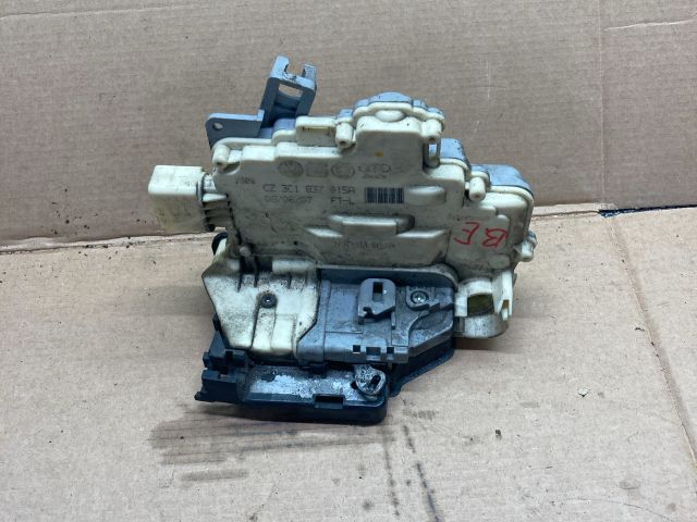 bontott AUDI Q7 Bal első Ajtózár