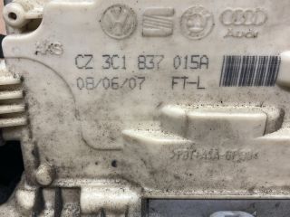 bontott AUDI Q7 Bal első Ajtózár