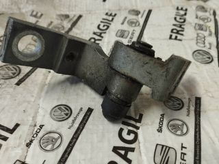 bontott AUDI Q7 Bal első Felső Zsanér