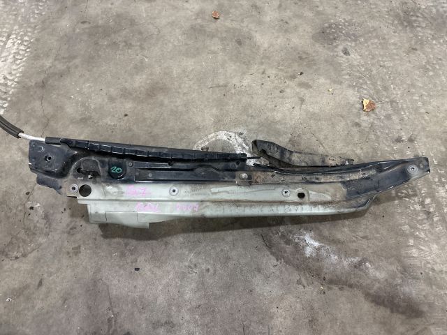 bontott AUDI Q7 Bal első Hossznyúlvány