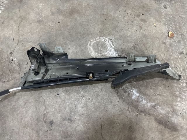 bontott AUDI Q7 Bal első Hossznyúlvány