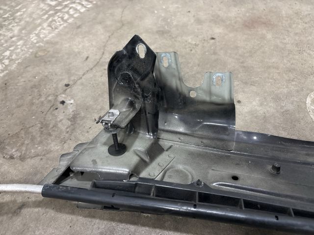 bontott AUDI Q7 Bal első Hossznyúlvány