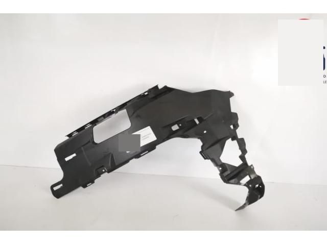 bontott AUDI Q7 Bal első Lökhárító Tartó (Műanyag)