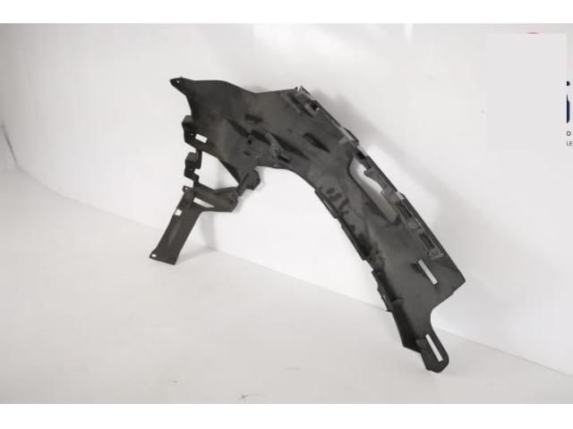 bontott AUDI Q7 Bal első Lökhárító Tartó (Műanyag)