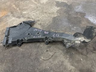 bontott AUDI Q7 Bal első Lökhárító Tartó (Műanyag)