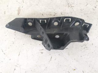 bontott AUDI Q7 Bal első Lökhárító Tartó (Műanyag)