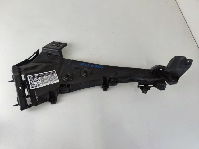 bontott AUDI Q7 Bal első Lökhárító Tartó (Műanyag)