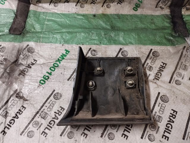 bontott AUDI Q7 Bal első Sárvédő Díszléc