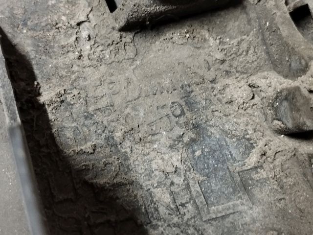 bontott AUDI Q7 Bal első Sárvédő Díszléc