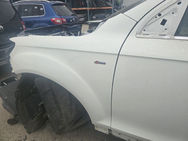 bontott AUDI Q7 Bal első Sárvédő