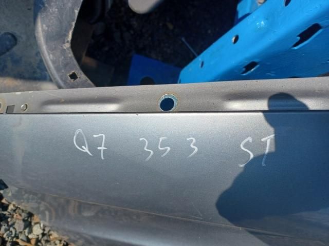 bontott AUDI Q7 Bal első Sárvédő