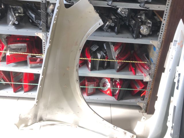 bontott AUDI Q7 Bal első Sárvédő