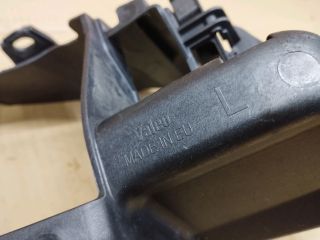 bontott AUDI Q7 Bal Fényszóró Tartó