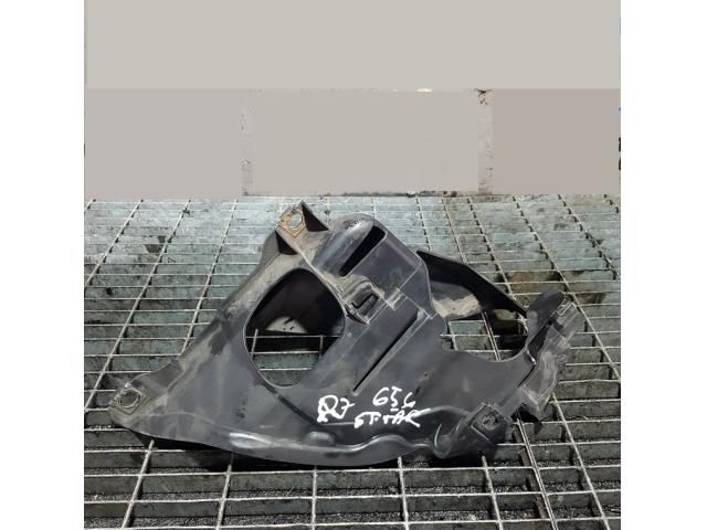 bontott AUDI Q7 Bal Fényszóró Tartó