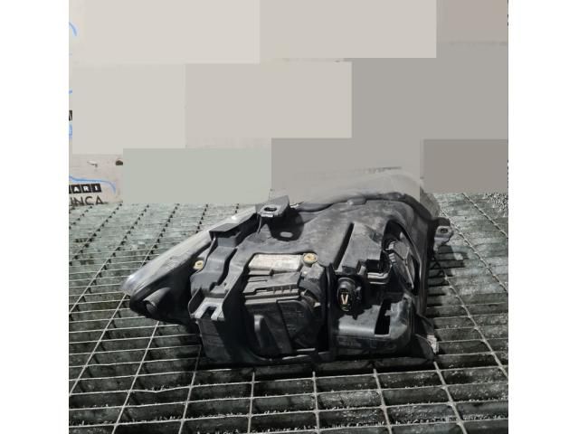 bontott AUDI Q7 Bal Fényszóró