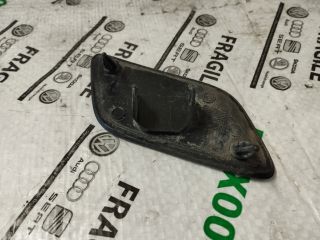 bontott AUDI Q7 Bal Fényszórómosó Fedél