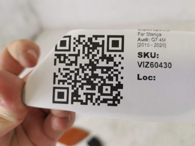 bontott AUDI Q7 Bal Fényszórómosó Fedél