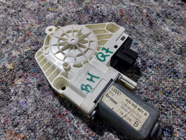 bontott AUDI Q7 Bal hátsó Ablakemelő Motor