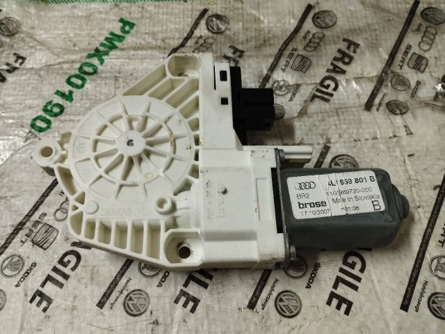 bontott AUDI Q7 Bal hátsó Ablakemelő Motor