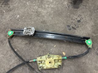 bontott AUDI Q7 Bal hátsó Ablakemelő Szerkezet (Elektromos)