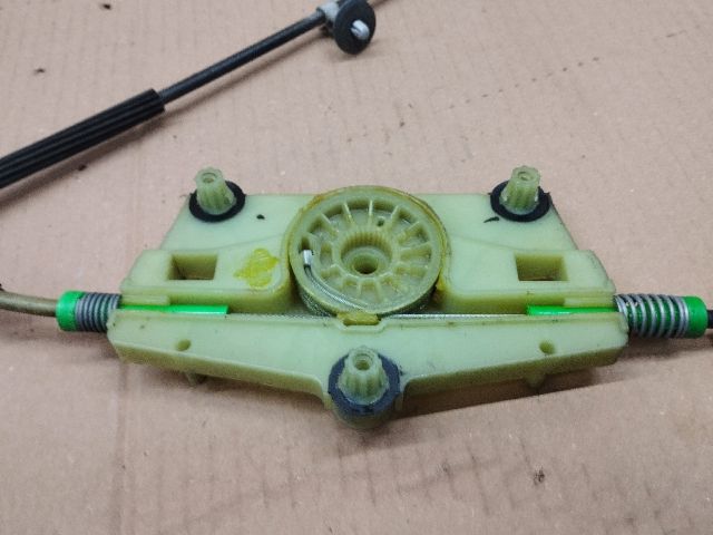 bontott AUDI Q7 Bal hátsó Ablakemelő Szerkezet (Elektromos)