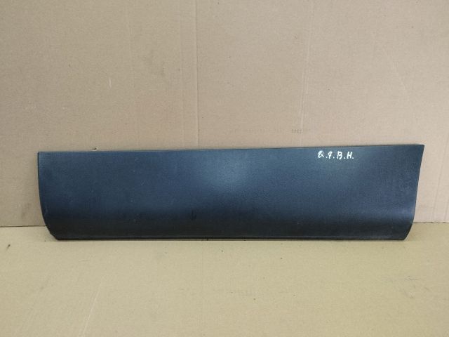 bontott AUDI Q7 Bal hátsó Ajtó Díszléc