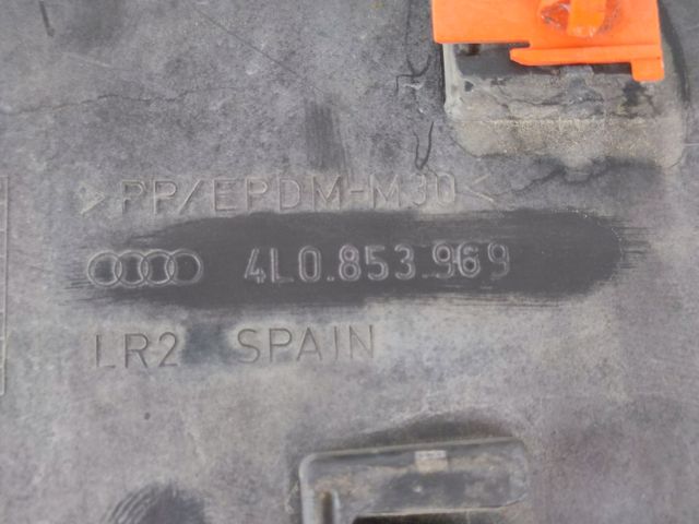 bontott AUDI Q7 Bal hátsó Ajtó Díszléc